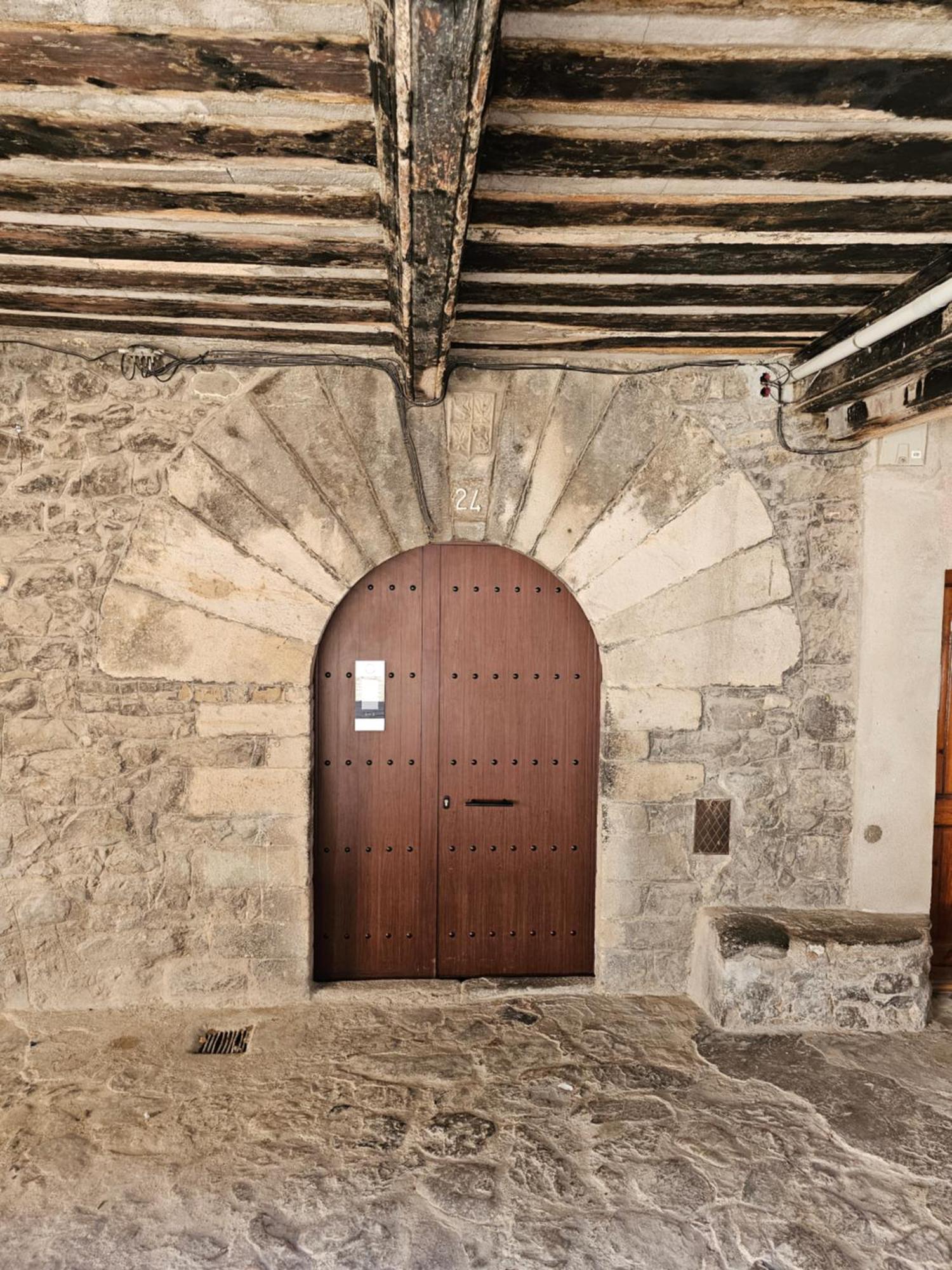 En El Corazon De Baga, Precioso Pueblo Medieval Buitenkant foto